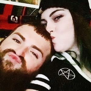 Meet your Posher, Chanelle